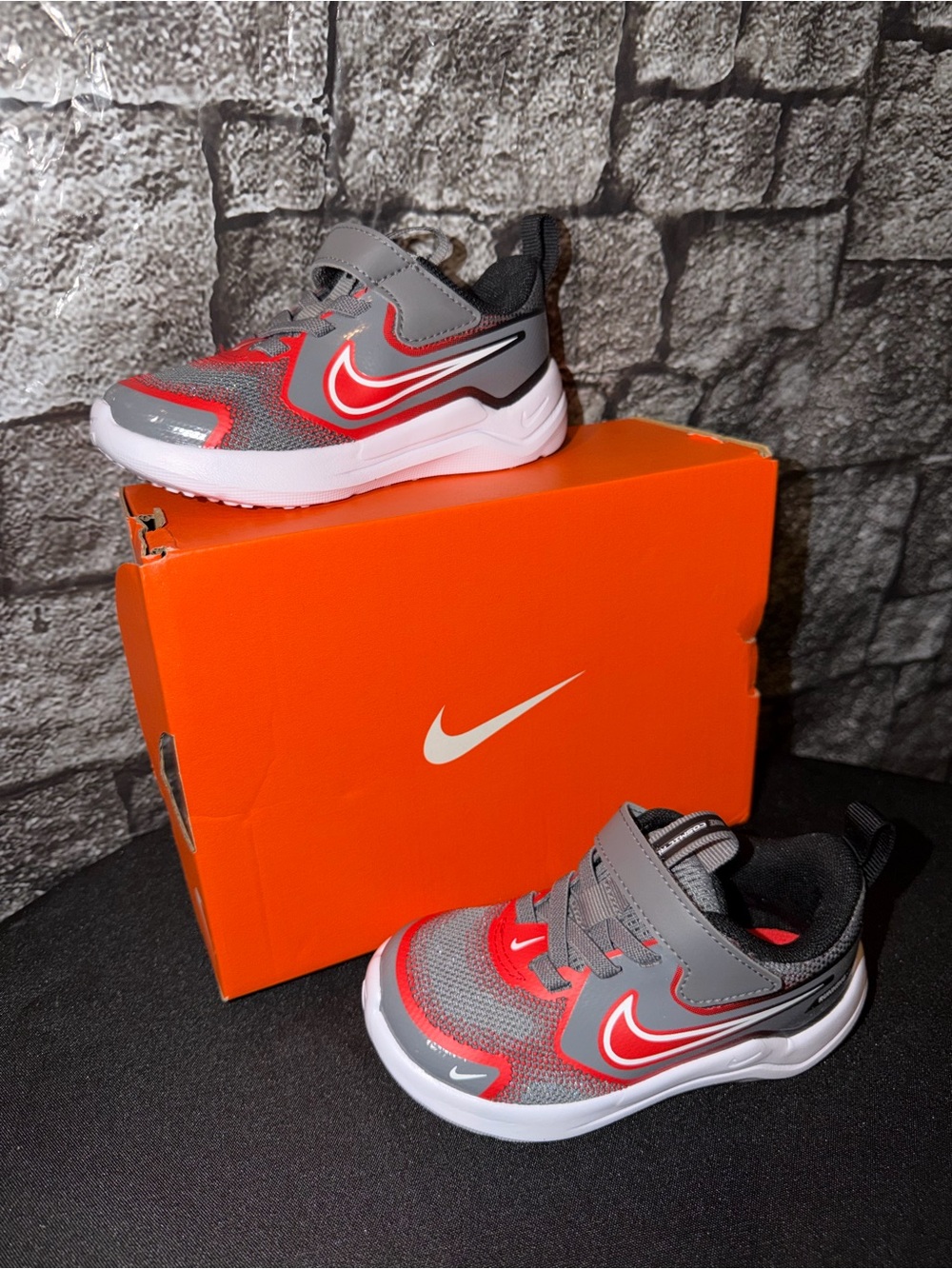 Nike Kids' Gray and Red Sneakers
